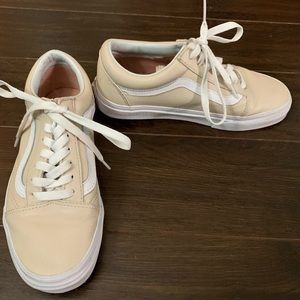 Women’s Tan Vans Shoe